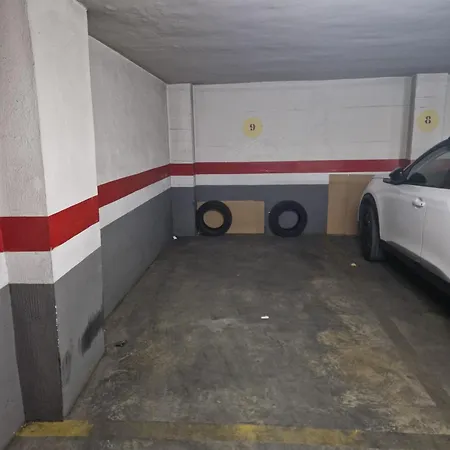 Junto Al Recinto Ferial Con Garaje Y Aire Acondicionado