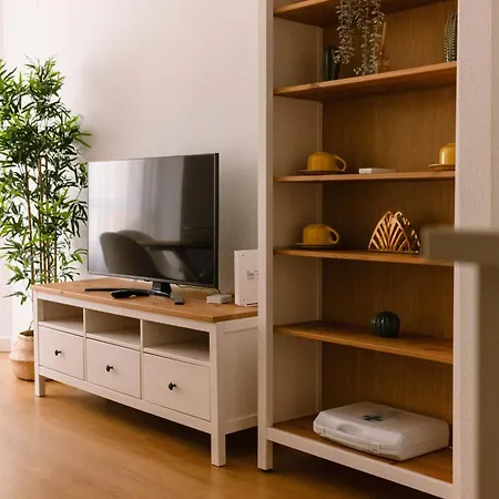 Junto Al Recinto Ferial Con Garaje Y Aire Acondicionado Apartment